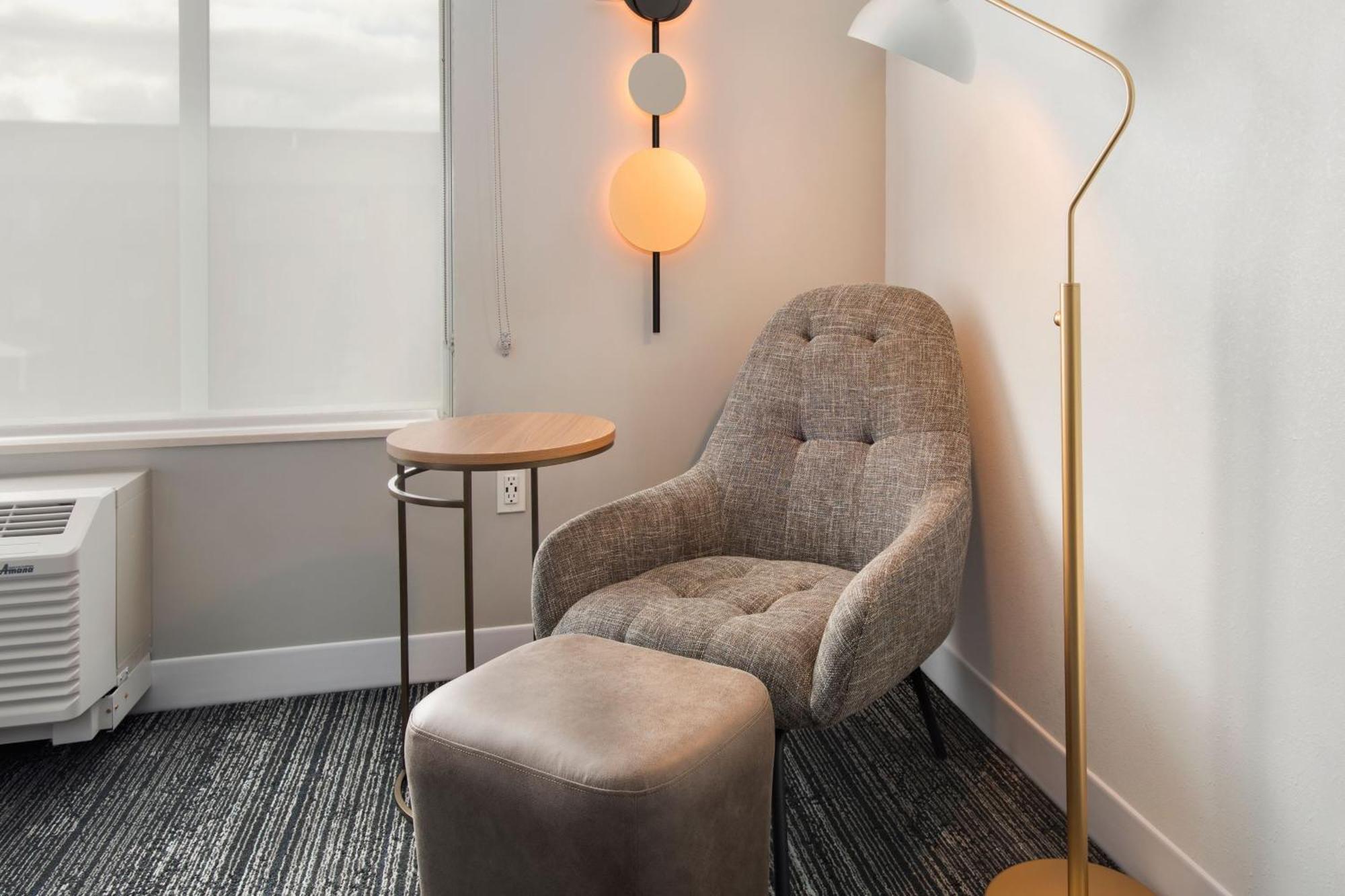 Towneplace Suites Portland Airport Me South Portland Eksteriør bilde