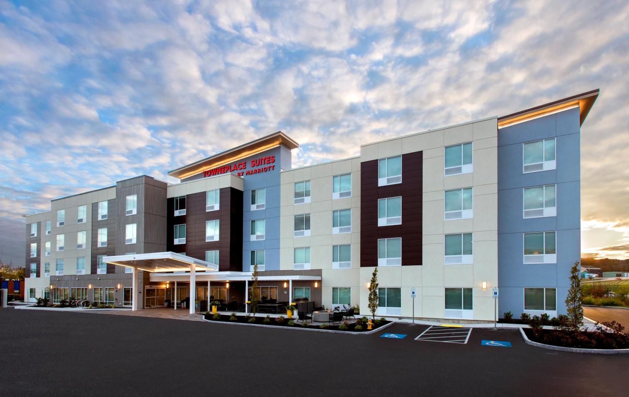Towneplace Suites Portland Airport Me South Portland Eksteriør bilde
